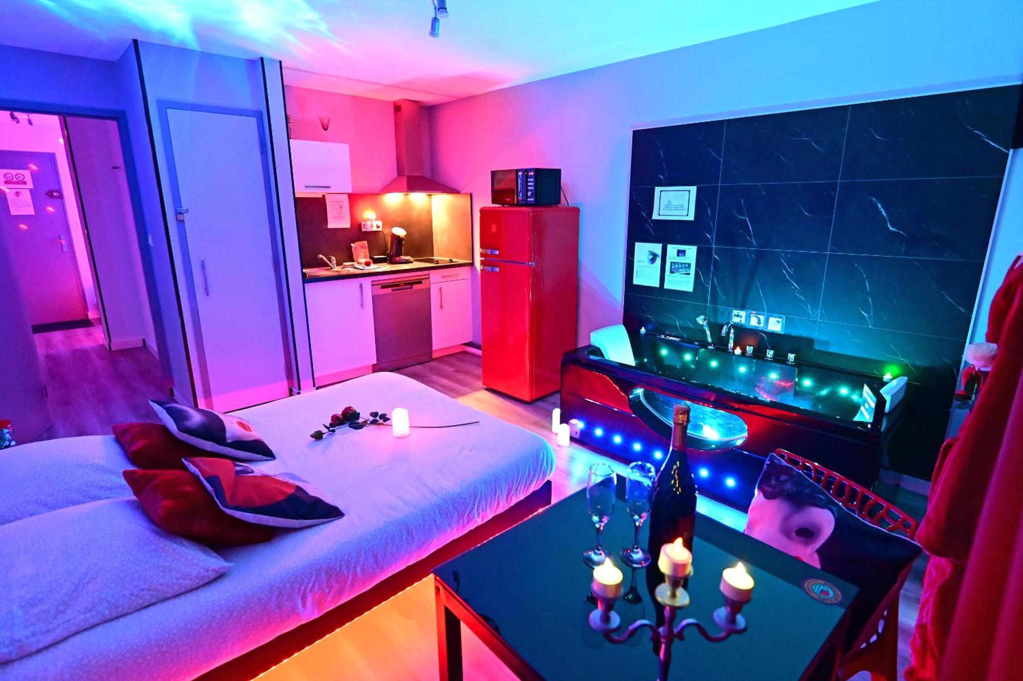 Grand Studio Biscarrosse Plage Une Nuit A 2 Avec Sauna Luxe, Balneo, Ocean Rien Que Pour Vous Luaran gambar
