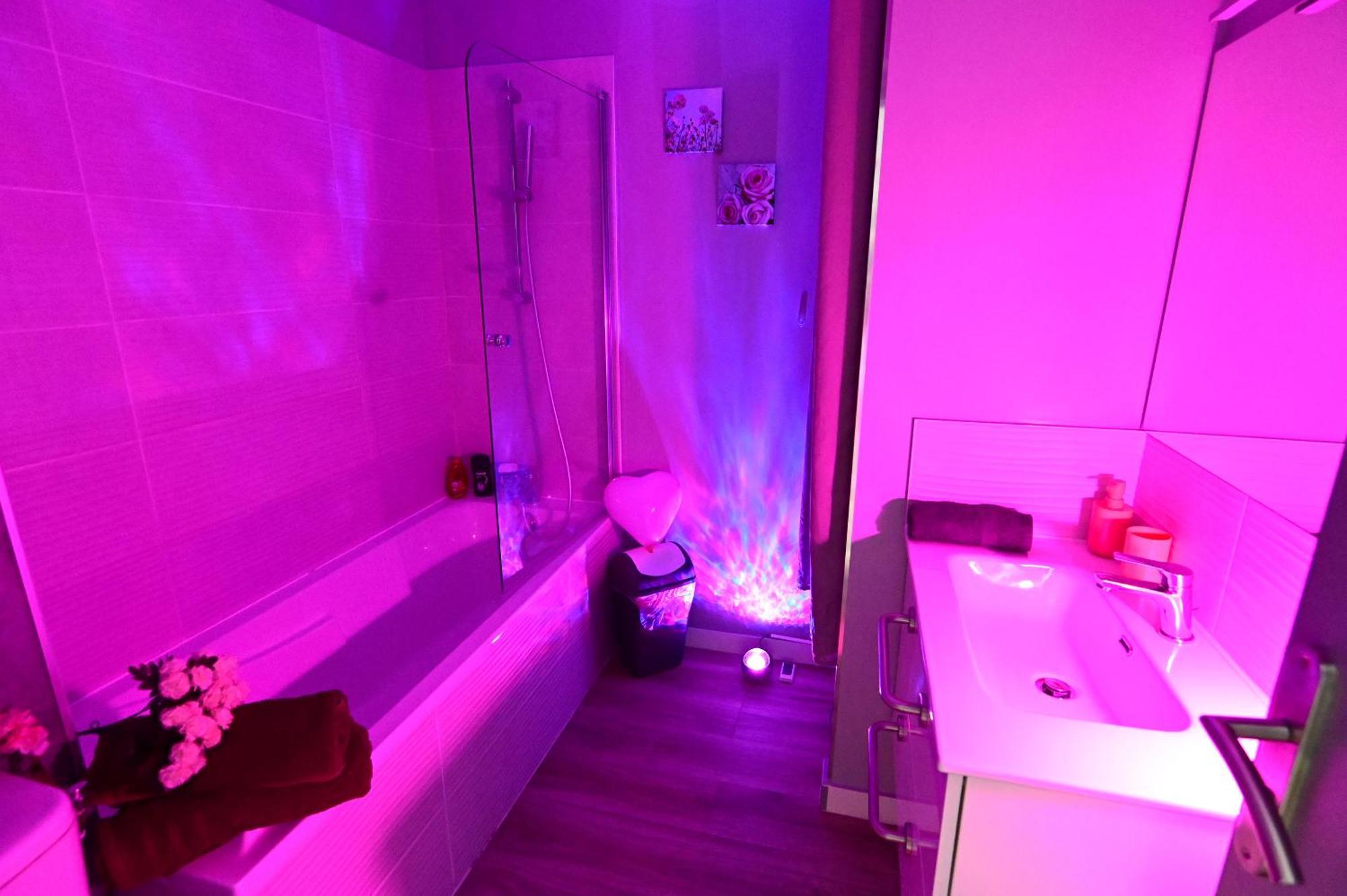 Grand Studio Biscarrosse Plage Une Nuit A 2 Avec Sauna Luxe, Balneo, Ocean Rien Que Pour Vous Luaran gambar